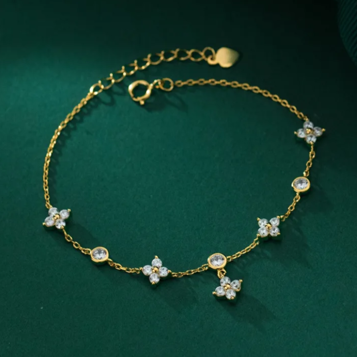 Elysian Clover Bracelet – Handcrafted Luxury