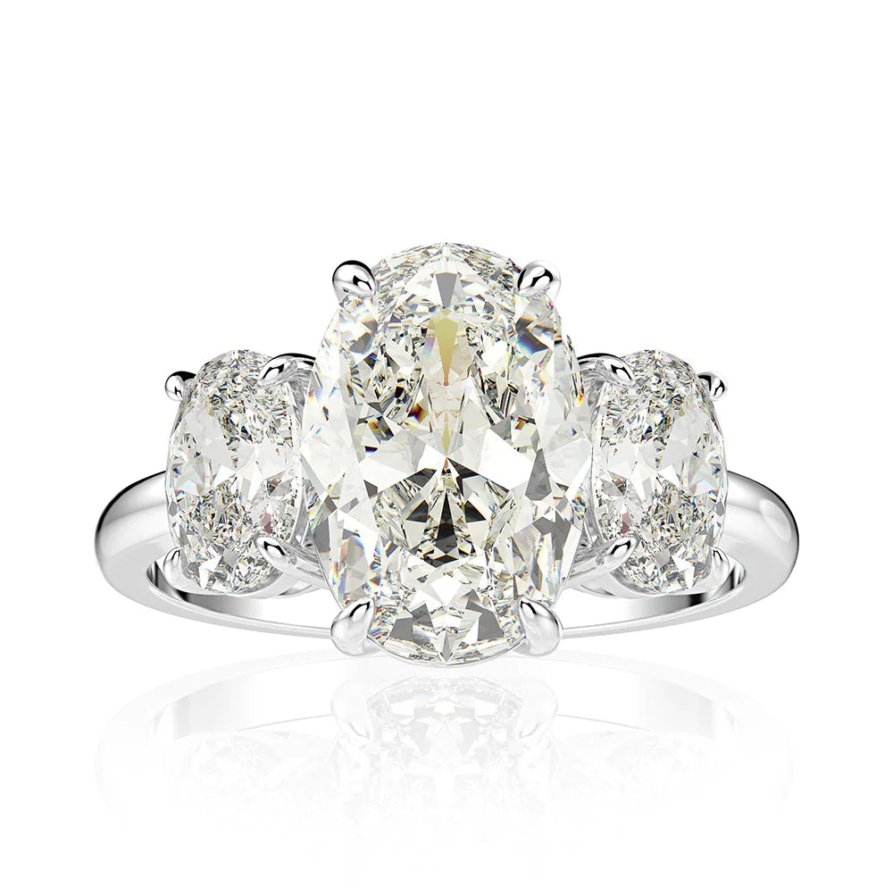 Elegante 18K White Gold High Carbon Diamond Ring